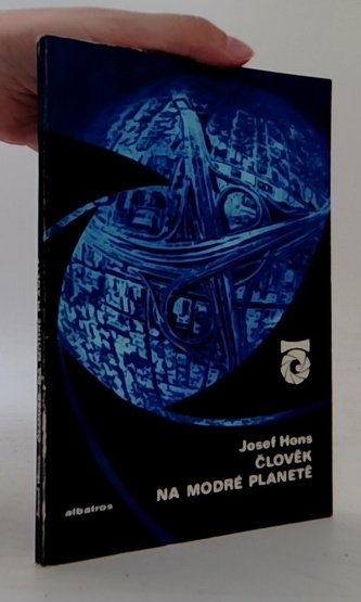 Člověk na modré planetě
