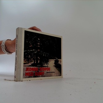 Jednou stopou mezi slony