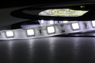 LED páska SMD5050, bílá 8000K, 24V, 1m, IP54, 60 LED/m