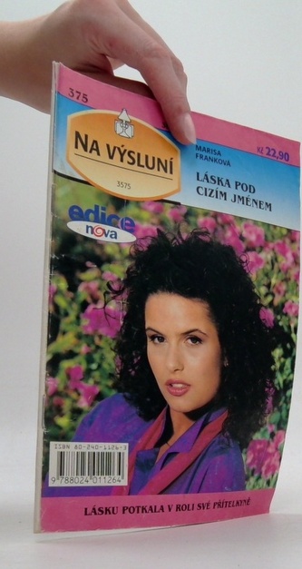 Laska pod cizim jmenem