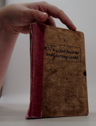 Klíč k úplné květeně zemí Koruny české