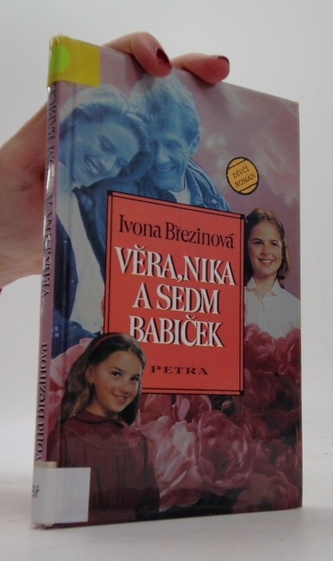 Věra, Nika a sedm babiček