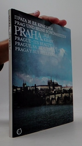 Praha pod křídly války