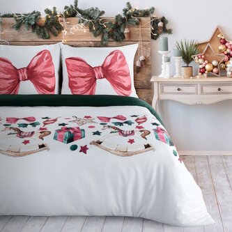 Vánoční mikrovláknové povlečení XMAS GIFT 1x 220x200 cm, 2x povlak 70x80 cm francouzské povlečení MyBestHome