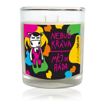 PuraVida svíčka s vůní santalového dřeva KRÁVA 210g
