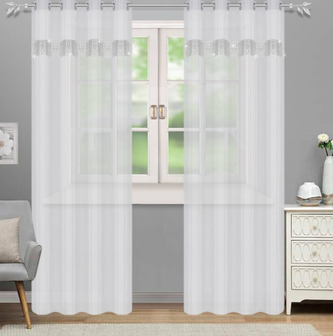 Dekorační záclona se zirkony s kroužky DOMINIKA 250 bílá 145x250 cm (cena za 1 kus) MyBestHome