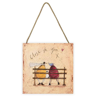 Dřevěný obraz Sam Toft - Close to You, 20 × 20 cm