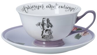 Porcelánový šálek a podšálek Alice In Wonderland