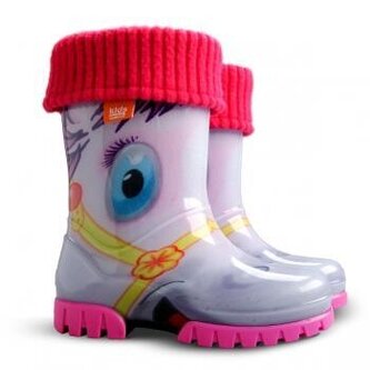 DEMAR-TWISTER LUX PRINT HA pony 0038 0039 TW LUX PR HA_26-27