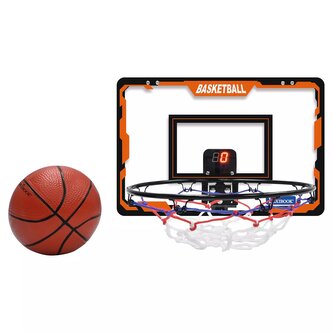 Basketbalový koš s počítadlem skóre