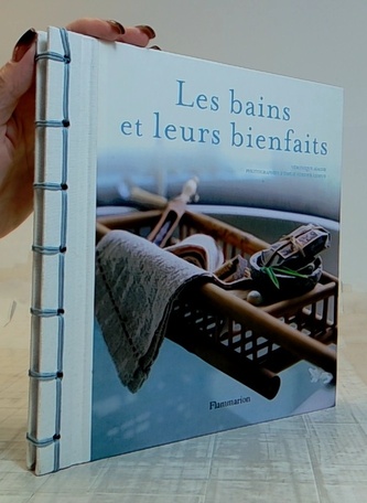 Les bains et leurs bienfaits (francouzsky)