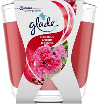 Glade svíčka vonná Maxi Luscious Cherry & Peony, 204 g