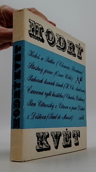 Modrý květ: 5 pohádek světových klasiků