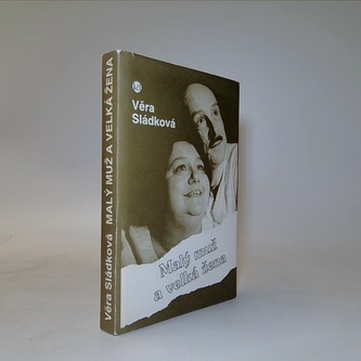 Malý muž a velké žena