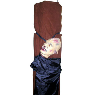 Halloween strom s příšerou