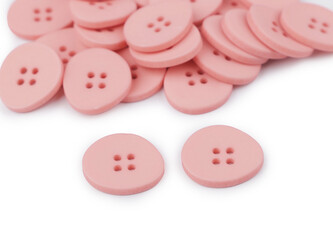 Knoflík velikost 40", 48" - 50 ks - 1 (40") pudrovo-lososová