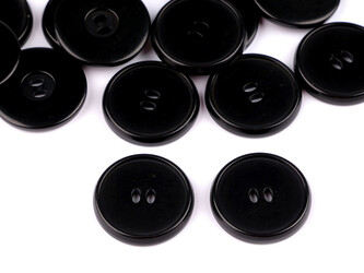Knoflík velikost 32", 40", 44" podlouhlé dírky - 50 ks - 6 (44") černá