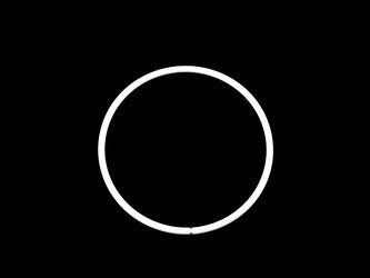 Kovový kruh Ø8 cm lakovaný - 30 ks - bílá