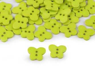 Knoflík motýl velikost 26" - 50 ks - 4 zelená sv.
