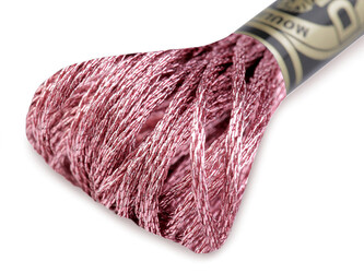 Vyšívací příze DMC Mouliné Light Effects - 1 ks - E316 Coral Haze