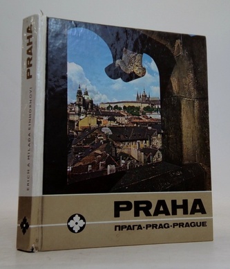 Praha zalitá sluncem