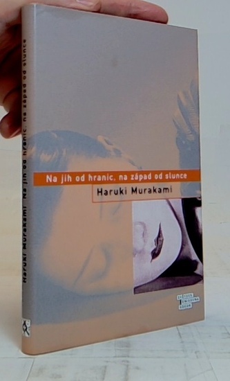 Na jih od hranic, na západ od slunce