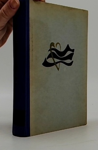 A proud se valí dál