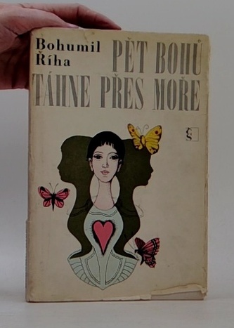 Pět bohů táhne přes moře