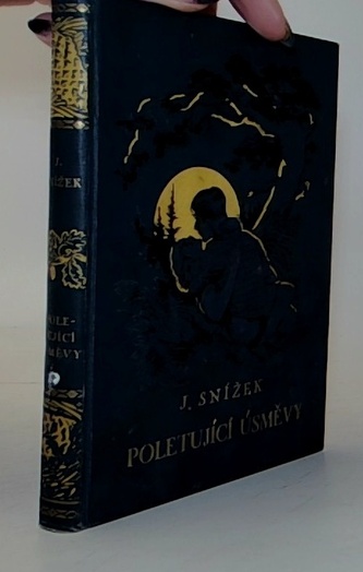 Poletující úsměvy