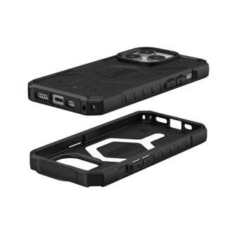 Etui UAG Pathfinder MagSafe do iPhone 15 Pro - czarne Etui UAG Pathfinder MagSafe do iPhone 15 Pro - czarne