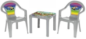 Stůl a dvě židle, pastelová šedá barva