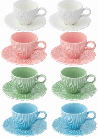 Sada čtyř setů porcelánových šálků a podšálků Daisy