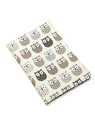 Obal na očkovací a zdravotní průkaz dítěte - Béžové sovy