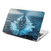 Samolepka na notebook Válečná loď prorážející oceán: 38x26 cm