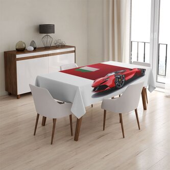 Ubrus Ferrari Italská vlajka na červeném bloku: 130x170 cm Ubrus Ferrari Italská vlajka na červeném bloku: 130x170 cm