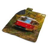 Plážová deka Červená tramvaj v lese: 200x140 cm