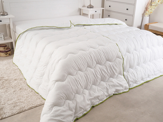 B.E.S. - Petrovice, s.r.o. Přikrývka Bella Standard Aloe Vera - 140x200 B.E.S. - Petrovice, s.r.o. Přikrývka Bella Standard Aloe Vera - 140x200