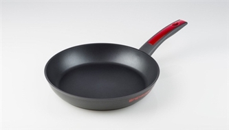 Mehrzer, Hliníková hluboká pánev DIAMOND BLACK 28 cm, diamantový povlak, 3 vrstvy PTFE, tloušťka 3,3 mm, na všechny typy ohřevu mimo indukce