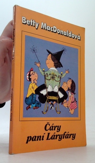 Čáry paní Láryfáry