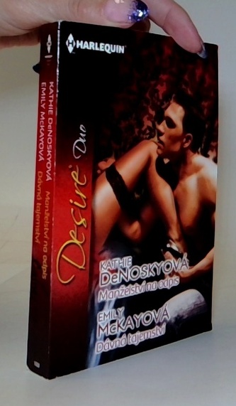 Manželství na odpis / Dávná tajemství