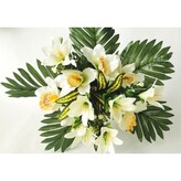 Kytice lilie s palmovým listem, bílo-žlutá  H360 bílo-žlutá
