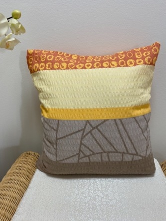 B.E.S. - Petrovice, s.r.o. Bavlněný krepový potah na polštářek 40x40 - vzor Bari