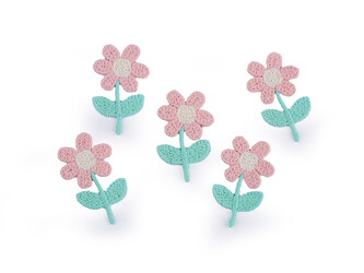 Vyšívaný květ 2,1x35 mm - 10 ks - 2 pudrová