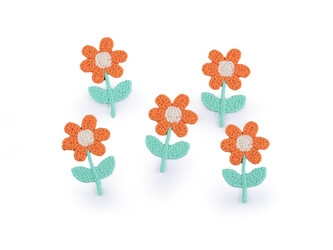 Vyšívaný květ 2,1x35 mm - 10 ks - 4 lososová tmavá