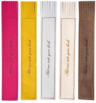 Kožená záložka se střapci Put me into your book