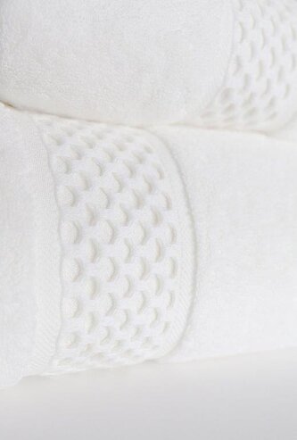 RĘCZNIK RETE 70X140 FROTTE KREM 650G. BAW.PRZĘDZA DWUPĘTELKOWA SOFT TOUCH 24/2