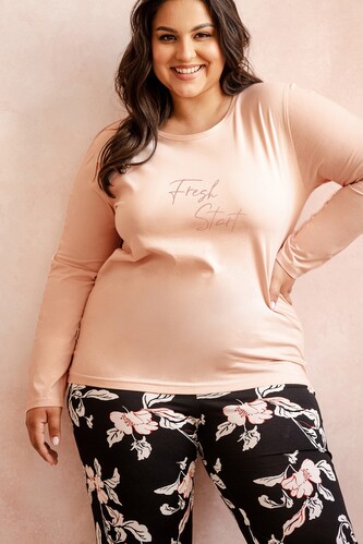 Piżama Taro Katie 3255 dł/r S-XL Z24/25 damska pudrowy beż XXL Piżama Taro Katie 3255 dł/r S-XL Z24/25 damska pudrowy beż XXL