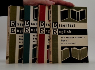 Essential English for Foreign Students sada 4 kus.