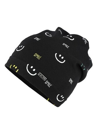 Czapka AJS 50-083 dziecięca czarny 48-50 cm