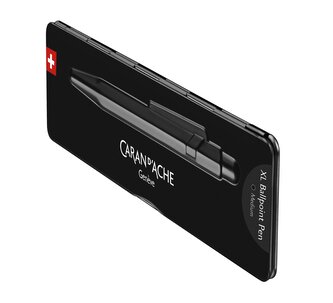 Kuličkové pero "849 XL Black Code", černá, CARAN D'ACHE 850.496 Kuličkové pero "849 XL Black Code", černá, CARAN D'ACHE 850.496